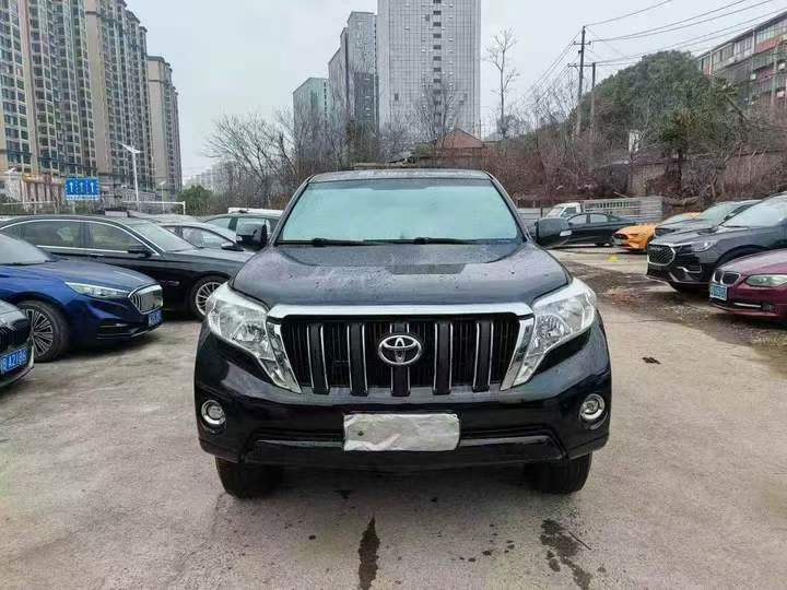 衡阳17年丰田普拉多1