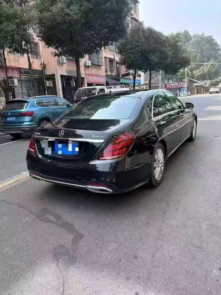 张家界17年奔驰S7