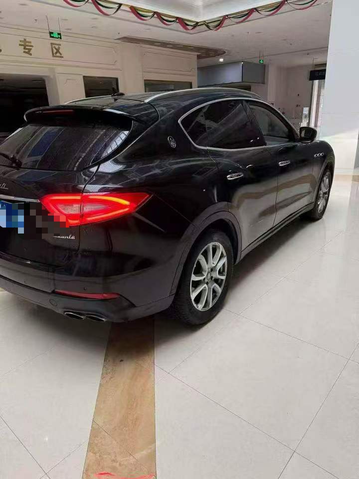 蚌埠17年玛莎拉蒂Levante7