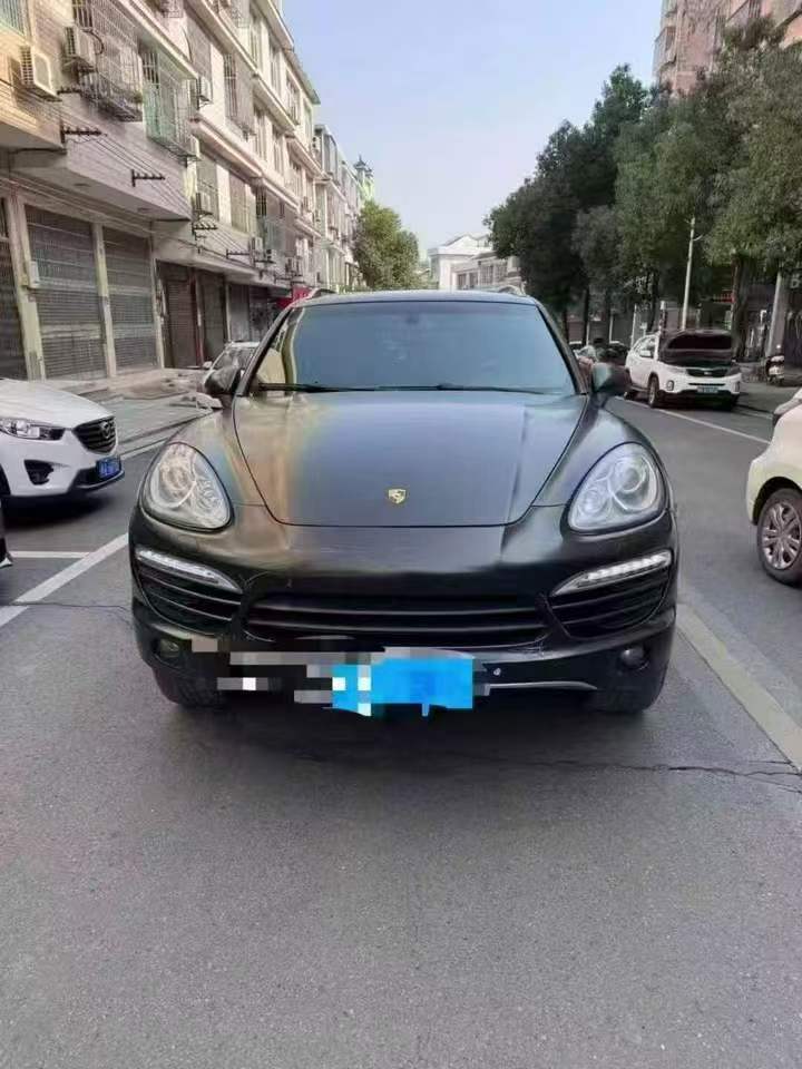 张家界14年保时捷Macan1