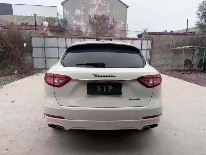 济宁19年玛莎拉蒂Levante8