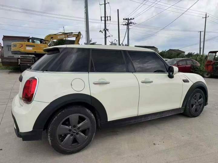 南通22年寶馬迷你9