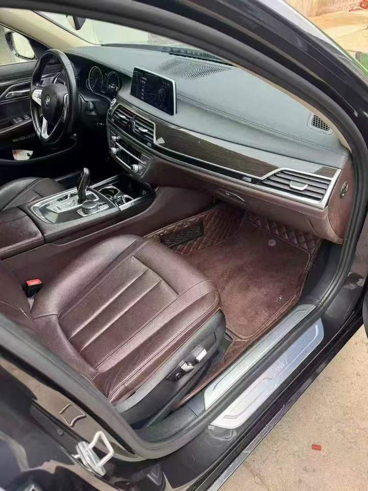 东营16年宝马7系4