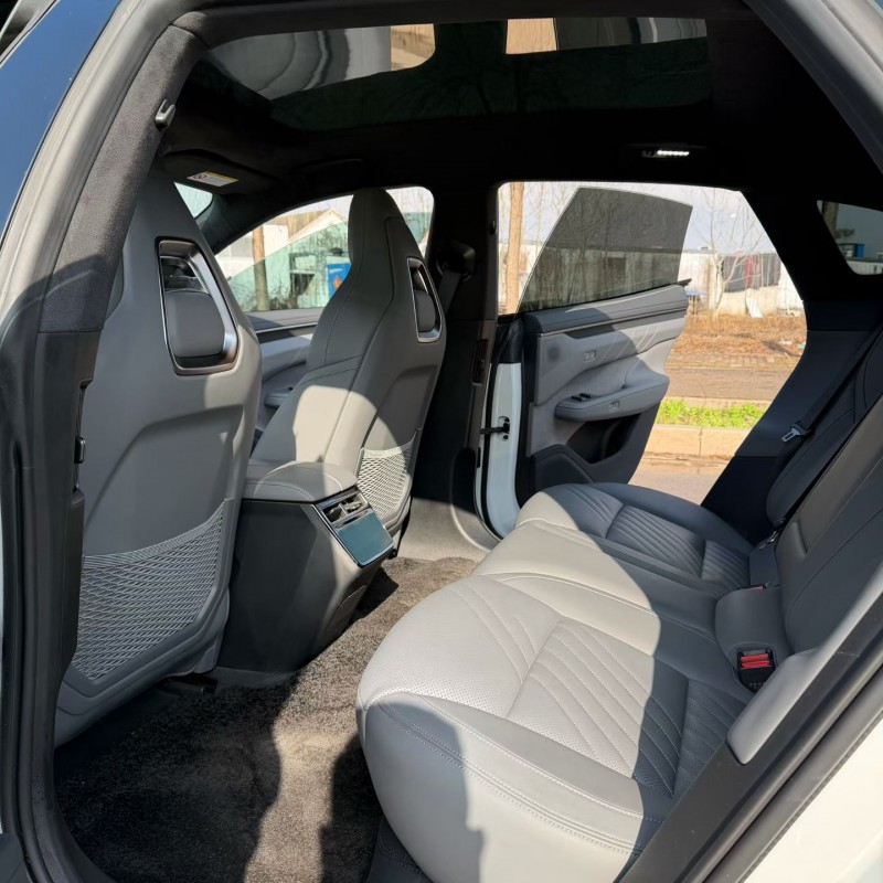 枣庄24年极氪汽车0015