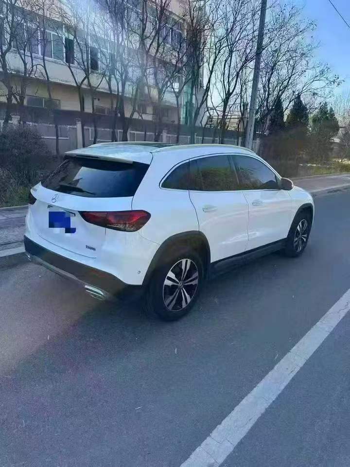 潍坊22年奔驰GLA7