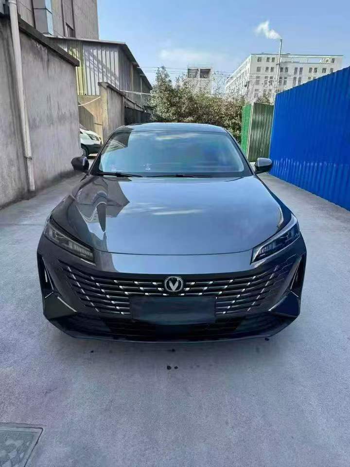 紹興25年長安汽車逸動1