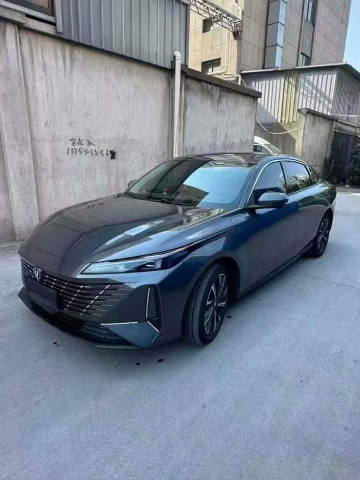 紹興25年長安汽車逸動2