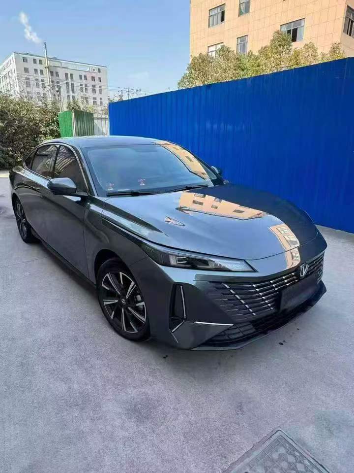 紹興25年長安汽車逸動3