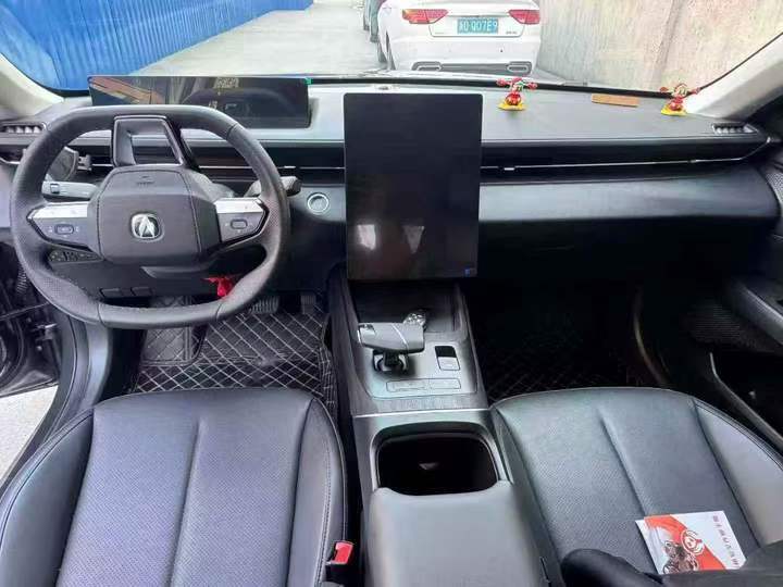 紹興25年長安汽車逸動4