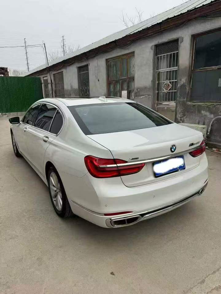 烟台17年宝马7系9