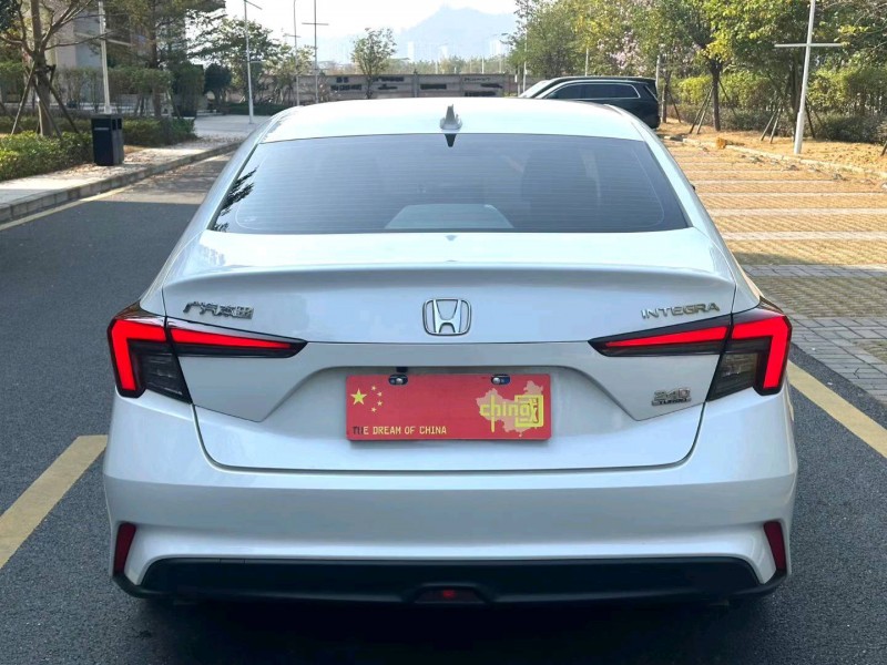 广州24年本田型格4