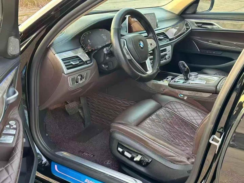 广州20年宝马7系4