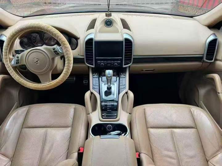 邯鄲13年保時捷卡宴4