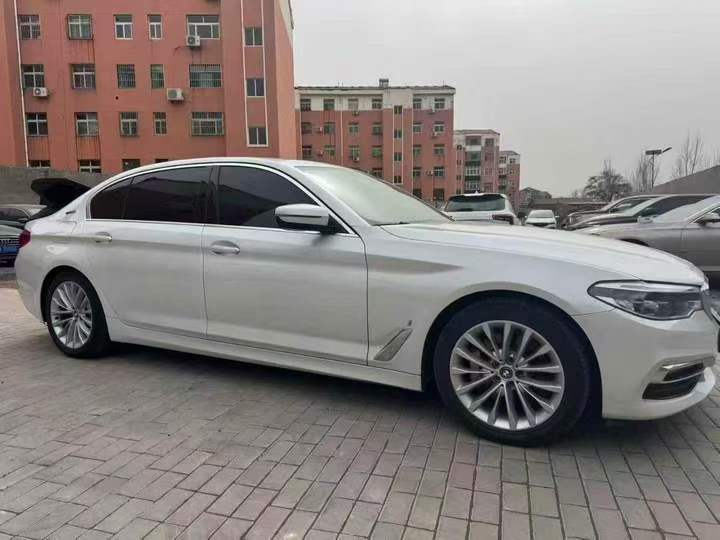 邢台19年宝马5系3