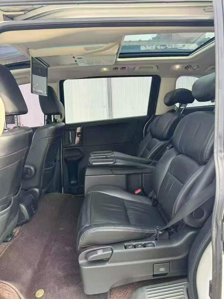 济宁19年本田艾力绅3