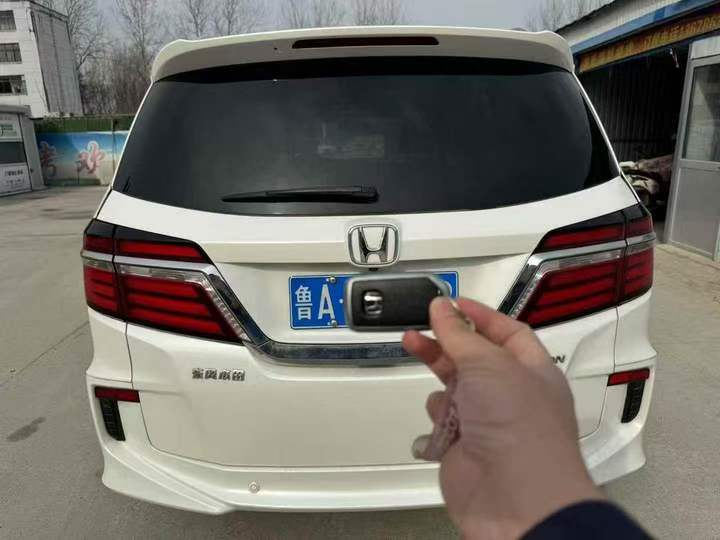 济宁19年本田艾力绅7