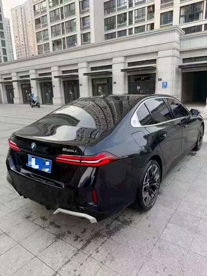 宁波25年宝马5系8