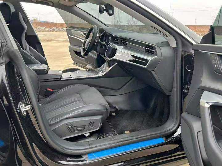 保定24年奥迪A7L5