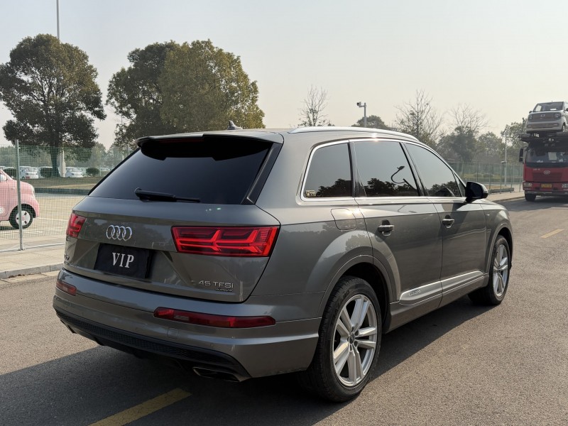 盐城15年奥迪Q79