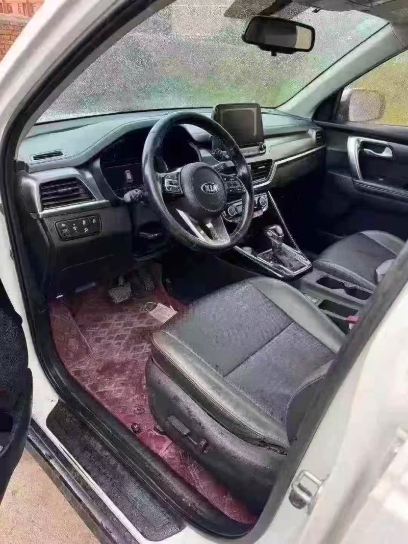 菏泽18年起亚智跑5