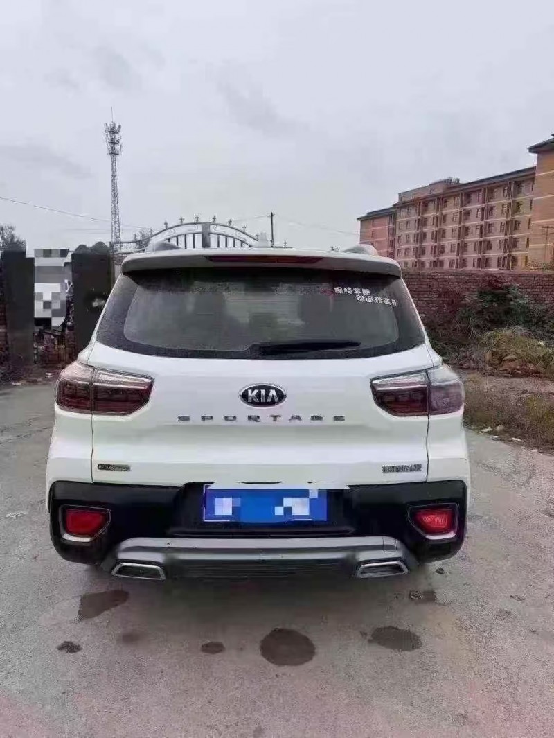 菏泽18年起亚智跑6