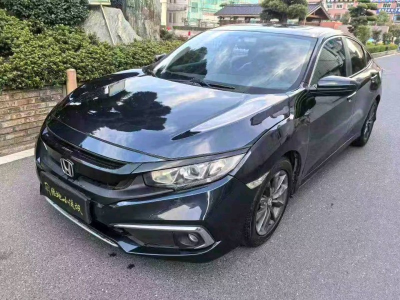 金华19年本田思域2