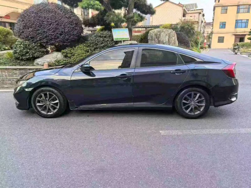 金华19年本田思域6