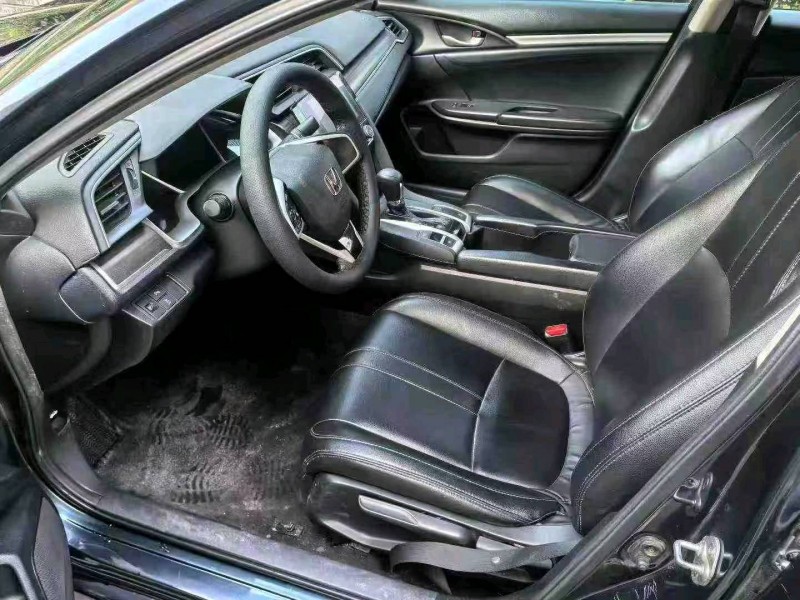 金华19年本田思域8