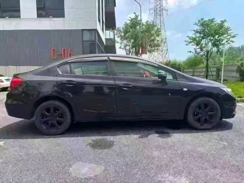 广州12年本田思域5