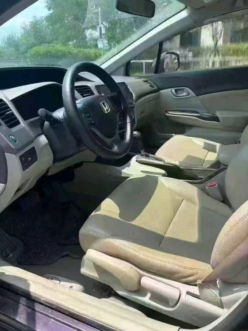 广州12年本田思域8