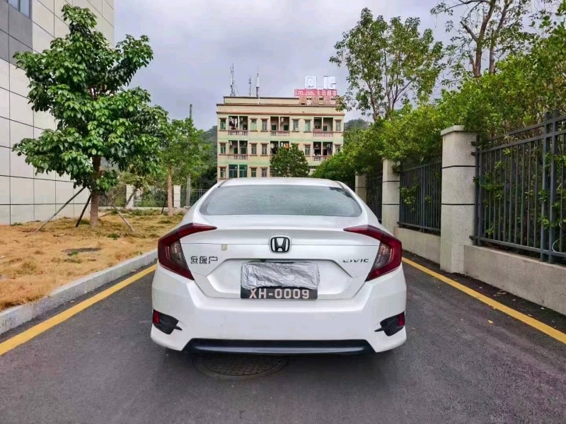 安顺19年本田思域8