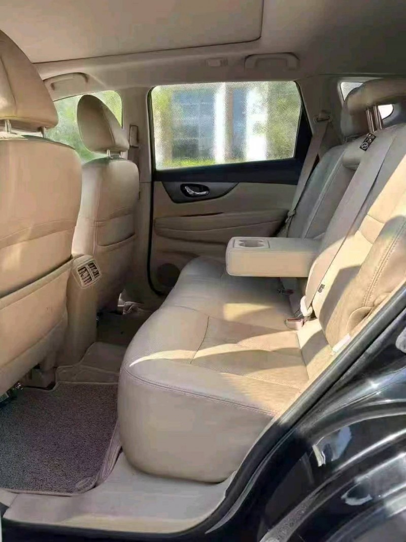 广州16年日产奇骏6