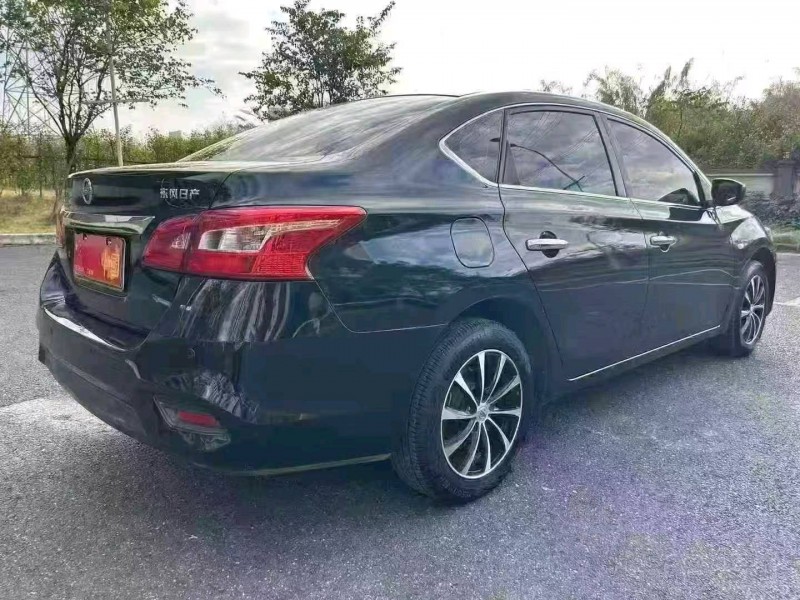 广州19年日产轩逸8