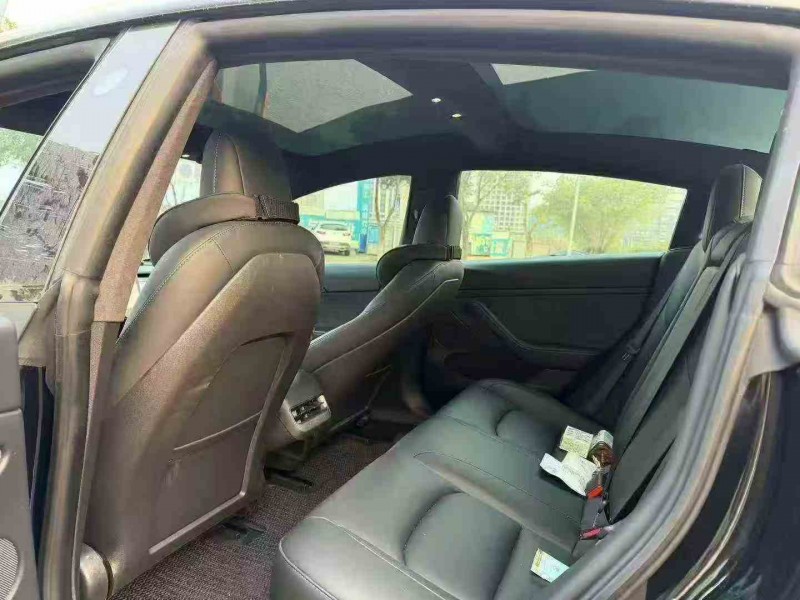 重庆22年特斯拉MODEL 34