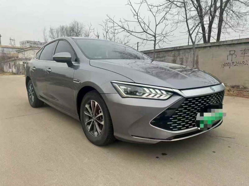 安慶23年比亞迪秦3