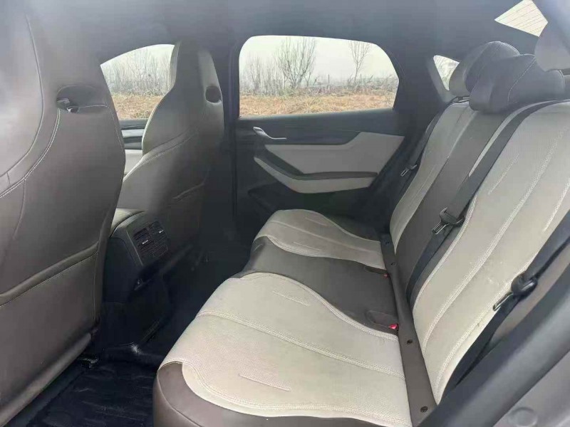 安慶23年比亞迪秦6