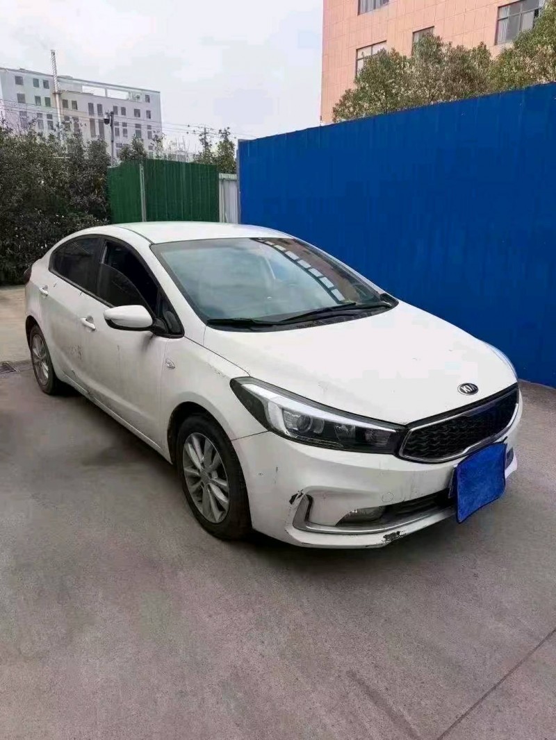 嘉兴17年起亚K33