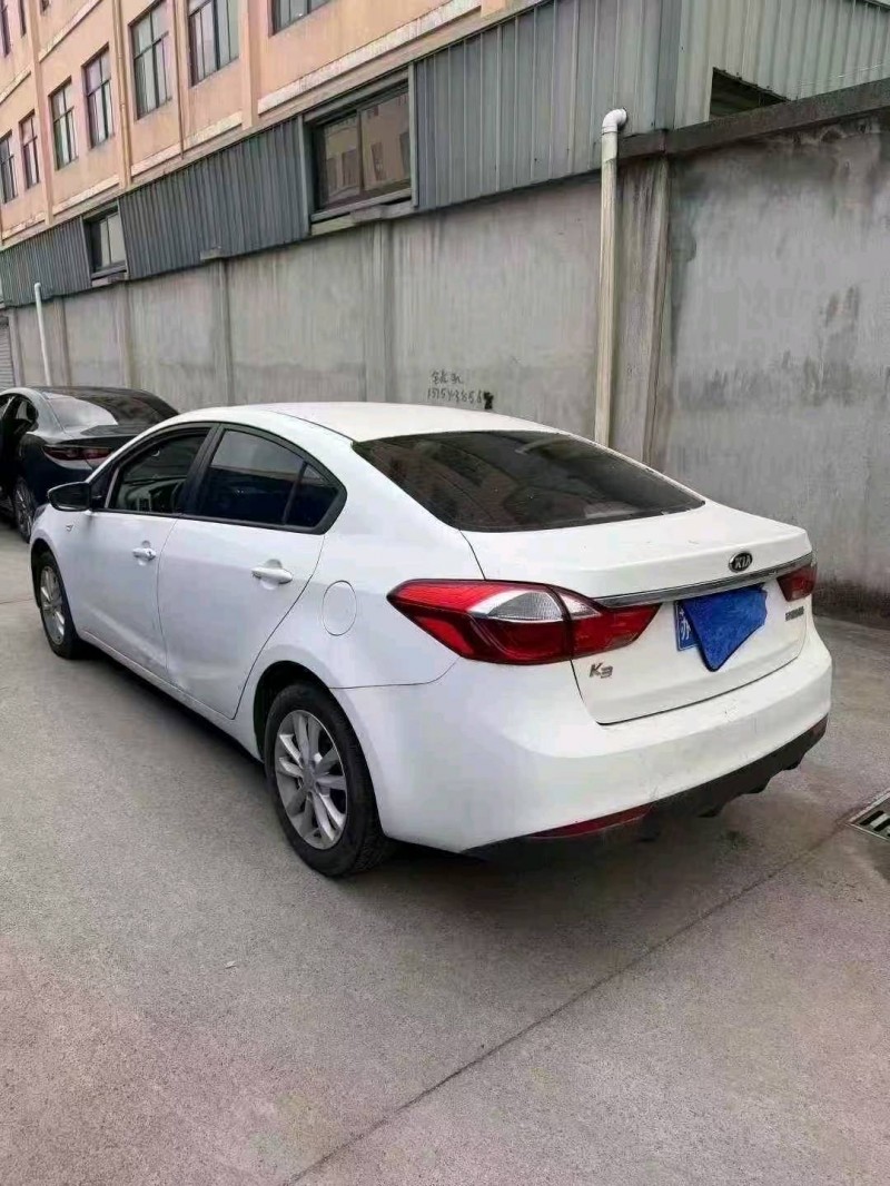 嘉兴17年起亚K35