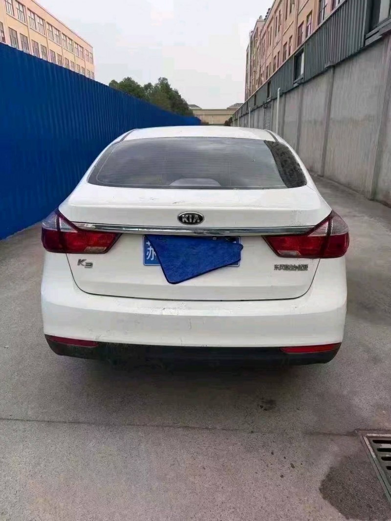 嘉兴17年起亚K36