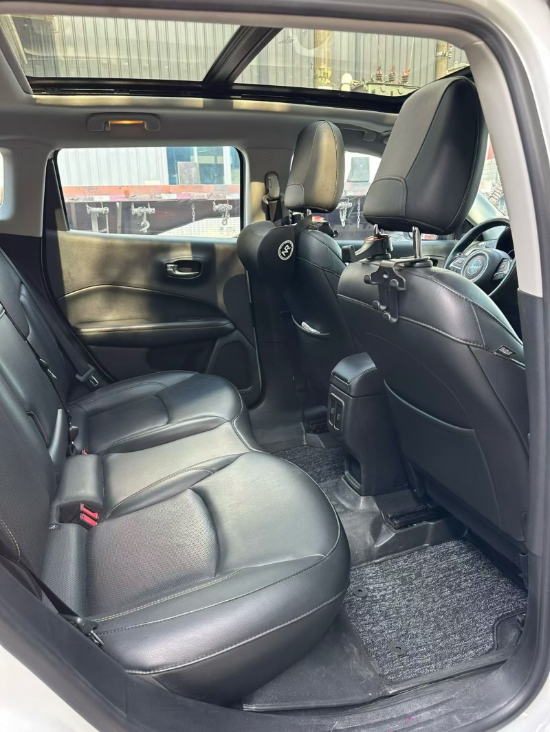 中山17年Jeep指南者4