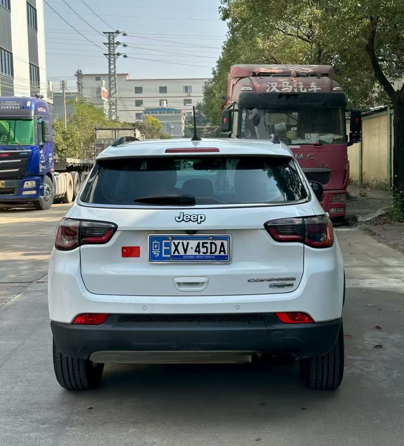 中山17年Jeep指南者5