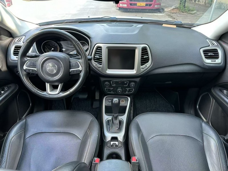 中山17年Jeep指南者6