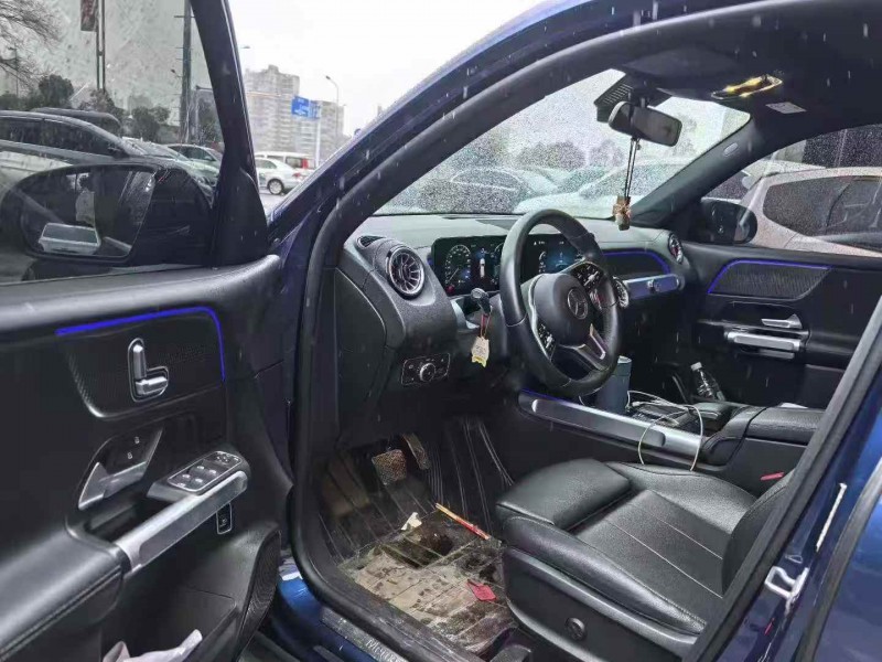 赣州21年奔驰GLB5