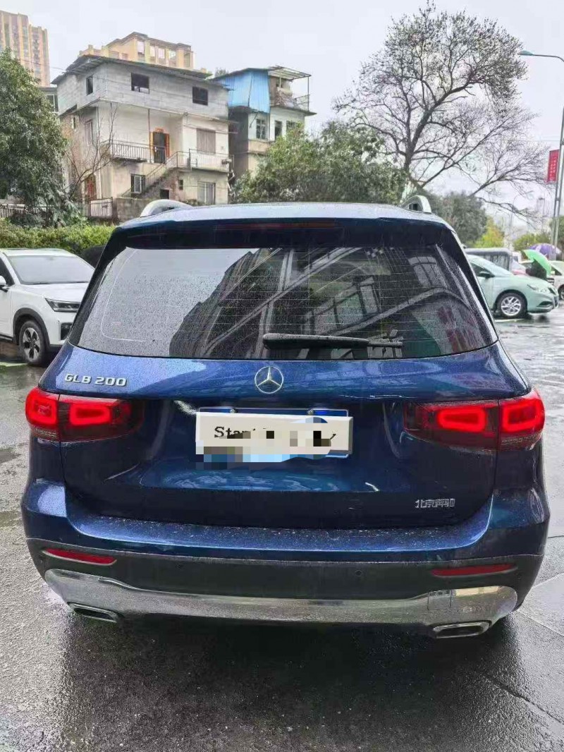 赣州21年奔驰GLB9