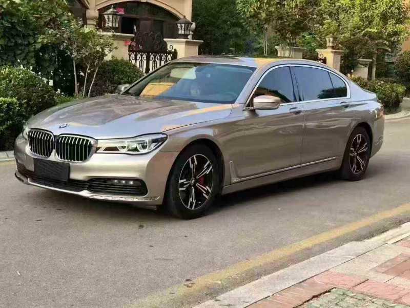 东营17年宝马7系2