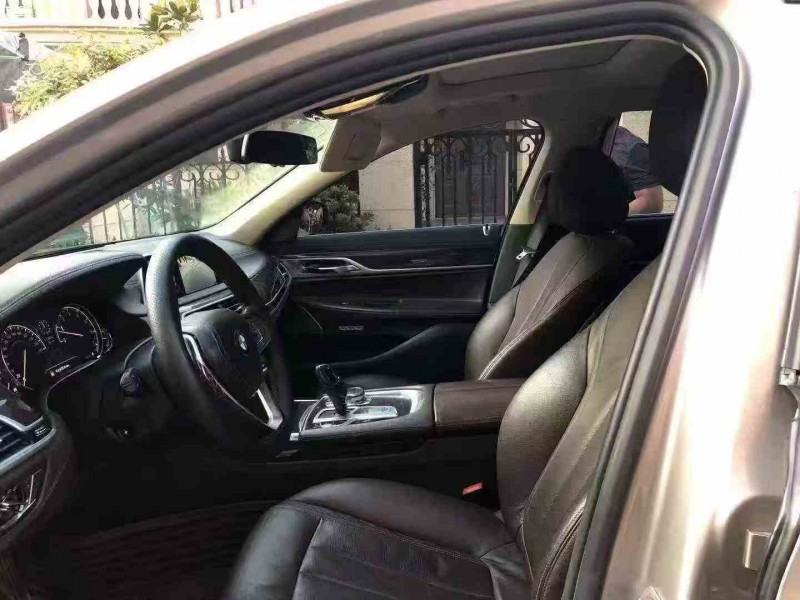 东营17年宝马7系4