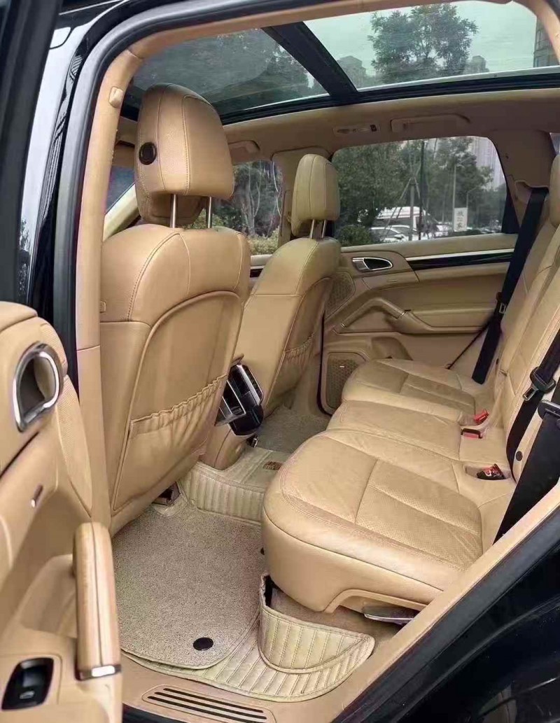 济宁13年保时捷卡宴6