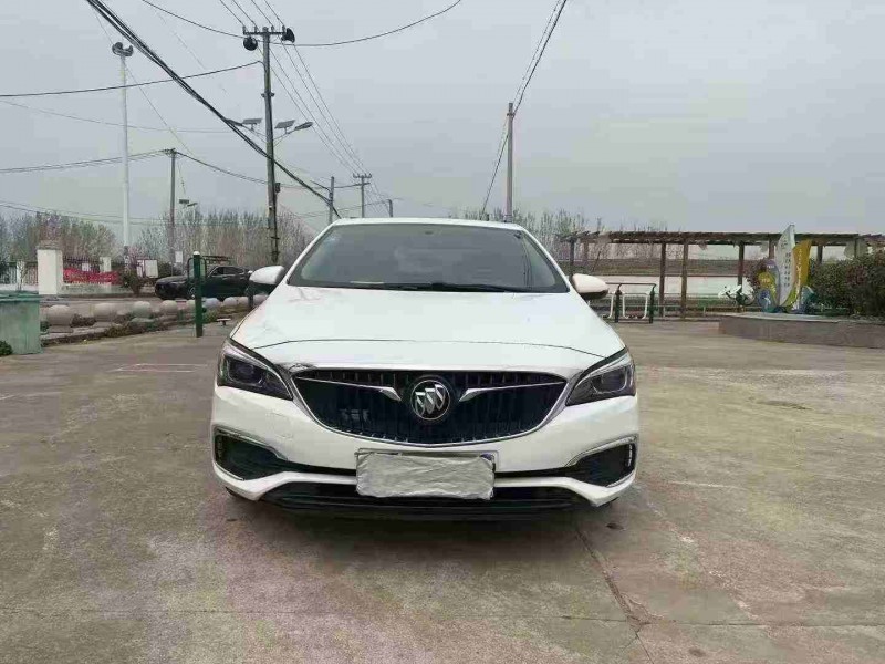 徐州18年别克威朗1