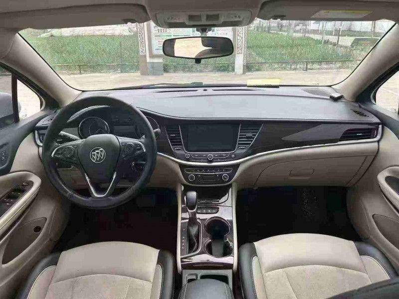 徐州18年别克威朗9