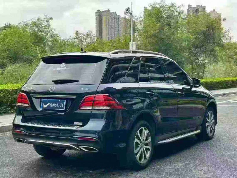 東莞17年奔馳GLE3